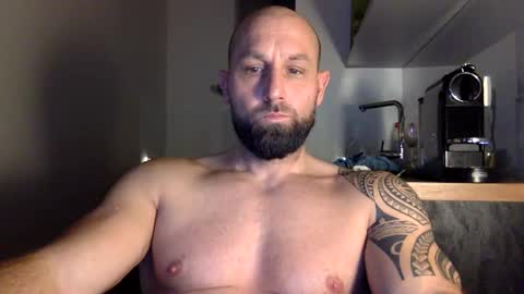 Snapshot of tommyx01 chatting on 22, 12, 2024 Thomas Fit online show from 22, 12, 2024