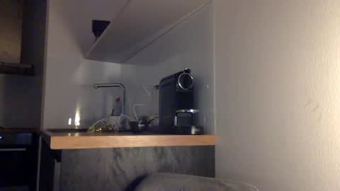 Snapshot of tommyx01 chatting on 25, 12, 2024 Thomas Fit online show from 25, 12, 2024