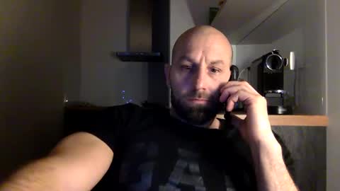 Snapshot of tommyx01 chatting on 27, 12, 2024 Thomas Fit online show from 27, 12, 2024