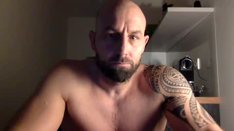 Snapshot of tommyx01 chatting on 31, 12, 2024 Thomas Fit online show from 31, 12, 2024