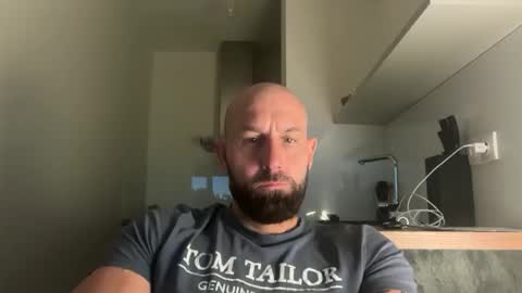 Snapshot of tommyx01 chatting on 14, 9, 2025 Thomas Fit online show from 14, 9, 2025
