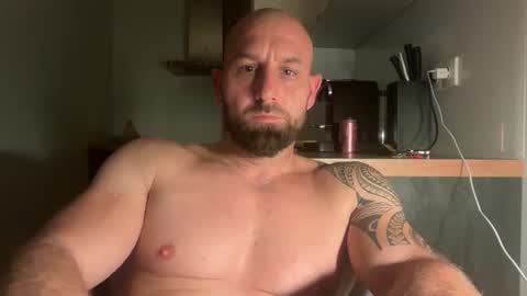 Snapshot of tommyx01 chatting on 20, 9, 2025 Thomas Fit online show from 20, 9, 2025