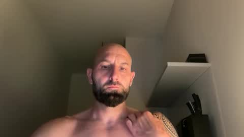 Snapshot of tommyx01 chatting on 21, 9, 2025 Thomas Fit online show from 21, 9, 2025