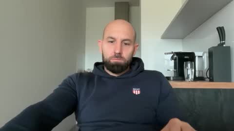 Snapshot of tommyx01 chatting on 25, 9, 2025 Thomas Fit online show from 25, 9, 2025