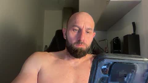 Snapshot of tommyx01 chatting on 2, 10, 2025 Thomas Fit online show from 2, 10, 2025