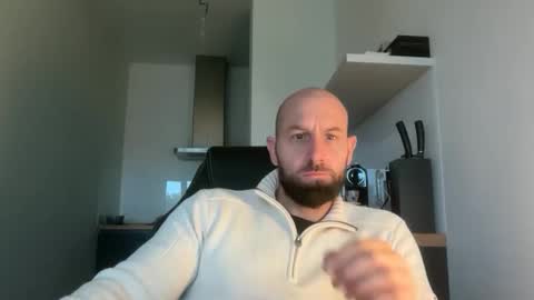 Snapshot of tommyx01 chatting on 6, 10, 2025 Thomas Fit online show from 6, 10, 2025