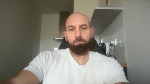 Snapshot of tommyx01 chatting on 17, 10, 2025 Thomas Fit online show from 17, 10, 2025
