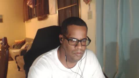 Snapshot of toni2814 chatting on 5, 2, 2026 Antonio online show from 5, 2, 2026