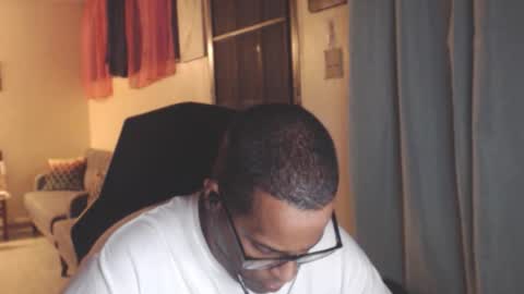 Snapshot of toni2814 chatting on 1, 3, 2026 Antonio online show from 1, 3, 2026