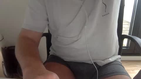 Snapshot of tonic999 chatting on 28, 1, 2025 Call me Calvin online show from 28, 1, 2025