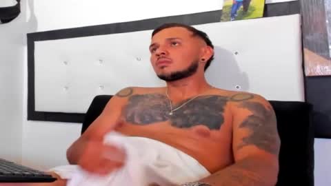 Snapshot of tonson_monaco chatting on 11, 7, 2026 independent model online show from 11, 7, 2026