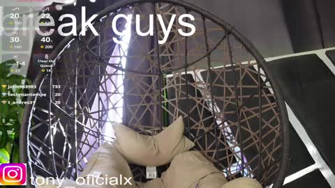 Snapshot of tony_newmen chatting on 18, 1, 2025 tony online show from 18, 1, 2025