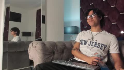 Tony Benedetti online show from 4, 2, 2026