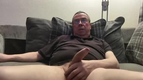 Snapshot of tonyhandjob chatting on 21, 12, 2024 tonyhandjob online show from 21, 12, 2024