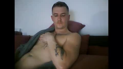 tonystrawberry online show from 13, 4, 2026