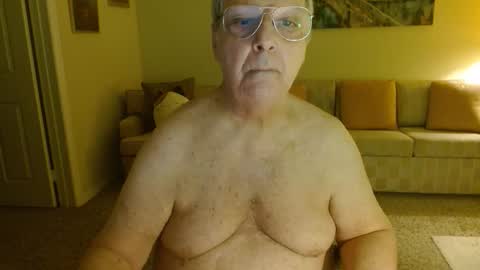 Snapshot of tonysview12000 chatting on 17, 2, 2026 tonysview12000 online show from 17, 2, 2026