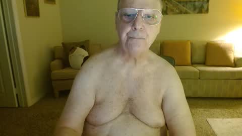 Snapshot of tonysview12000 chatting on 3, 3, 2026 tonysview12000 online show from 3, 3, 2026