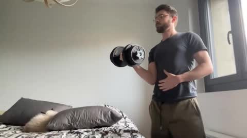 Tom online show from 5, 4, 2026