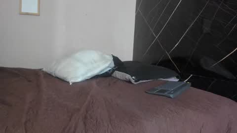 Snapshot of tori_trixi chatting on 2, 12, 2024 Tori and Mad online show from 2, 12, 2024