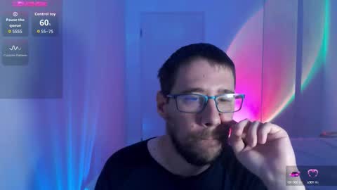 Snapshot of totoclown chatting on 10, 10, 2025 Thomas online show from 10, 10, 2025