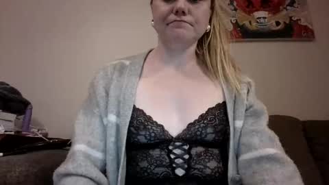 tough_as_scars online show from 2, 12, 2025