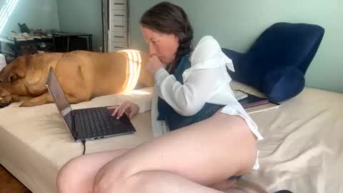 Snapshot of toxiclayne chatting on 8, 4, 2026 toxiclayne online show from 8, 4, 2026