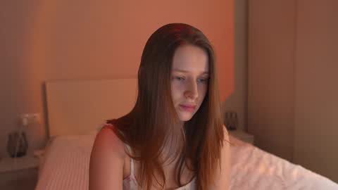 Snapshot of toxl chatting on 30, 11, 2025 Bella online show from 30, 11, 2025