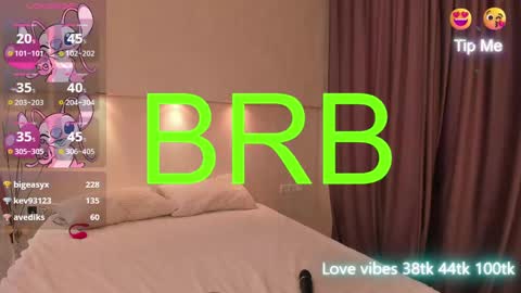 Snapshot of tracy_tay1or chatting on 27, 1, 2025 Tracy GMT2 Mon 3 AM - 4 PM Tue 3 AM - 4 PM Wed 3 AM - 4 PM Thur 3 AM - 4 PM Fri 3 AM - 4 PM online show from 27, 1, 2025