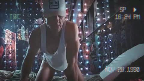 Snapshot of trailer_made chatting on 5, 1, 2025 Ethan Nash online show from 5, 1, 2025