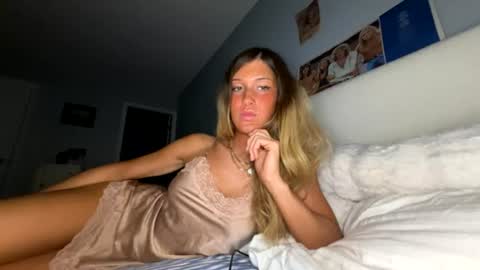 transgirl007 online show from 1, 7, 2026