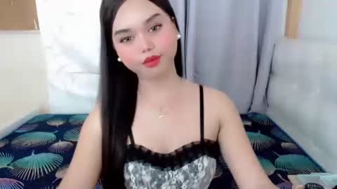 Snapshot of transgoddessx chatting on 12, 10, 2025 transgoddessx online show from 12, 10, 2025