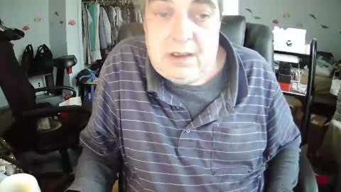 Snapshot of transmtfhello chatting on 7, 1, 2025 Peter online show from 7, 1, 2025