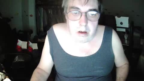 Snapshot of transmtfhello chatting on 3, 2, 2025 Peter online show from 3, 2, 2025