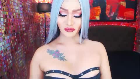 Snapshot of transplayfullolivia chatting on 8, 2, 2025 KYLIE BELLA  TS online show from 8, 2, 2025