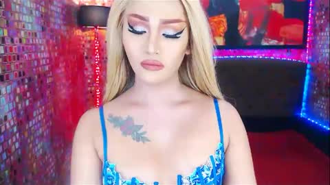 Snapshot of transplayfullolivia chatting on 21, 2, 2025 KYLIE BELLA  TS online show from 21, 2, 2025
