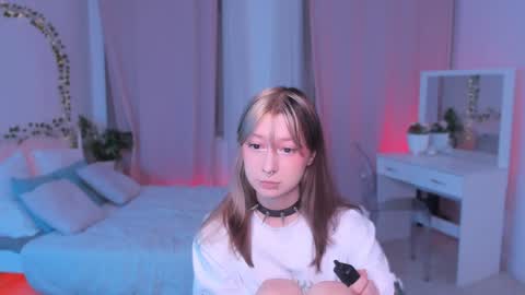 Nyuta Hartmann online show from 13, 1, 2025