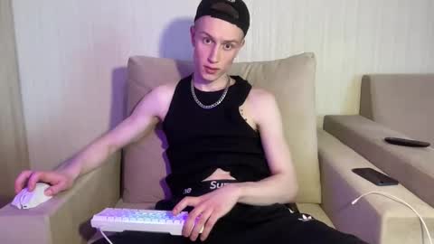 Snapshot of travis_gracile chatting on 2, 5, 2026 Travis online show from 2, 5, 2026