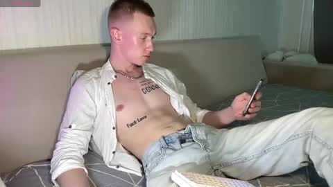 Travis online show from 27, 6, 2026