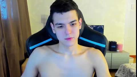 Snapshot of travisrivas chatting on 12, 3, 2025 travisrivas online show from 12, 3, 2025