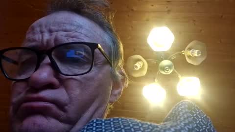 trekkertje12345 online show from 27, 3, 2026