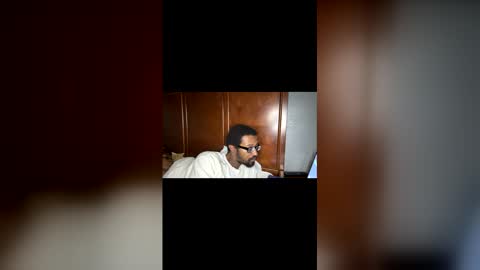 Snapshot of trench_and_hxney chatting on 23, 5, 2026 trench_and_hxney online show from 23, 5, 2026