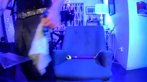 Trent Pounder online show from 6, 12, 2024