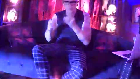 Trent Pounder online show from 26, 4, 2026