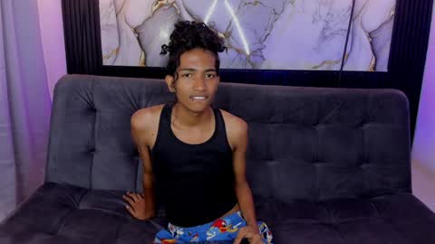 Snapshot of triiangel_latinboy chatting on 4, 6, 2026 Johan online show from 4, 6, 2026
