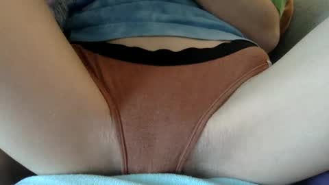Snapshot of trippybb222 chatting on 22, 4, 2026 trippybb222 online show from 22, 4, 2026