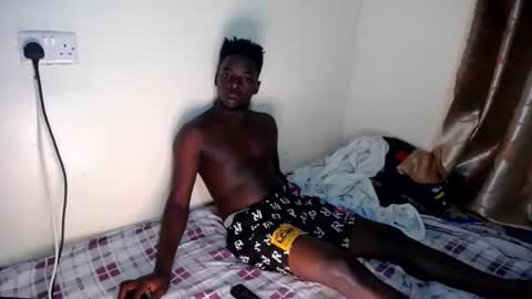 Snapshot of trisboo5 chatting on 24, 2, 2025 Trisboo5 online show from 24, 2, 2025