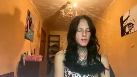  Sofa Im new here and so far I do not take off the panties online show from 18, 10, 2025