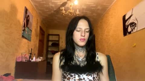  Sofa Im new here and so far I do not take off the panties online show from 19, 10, 2025