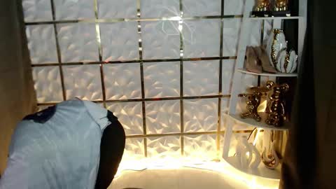 trixie_foxslut online show from 15, 3, 2026