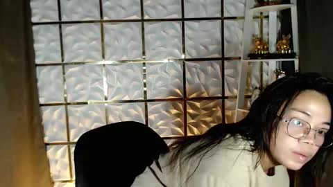 trixie_foxslut online show from 29, 3, 2026